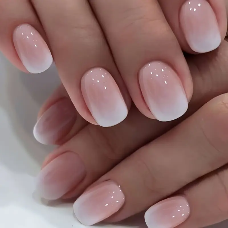 Manicure and nail services in Orlando